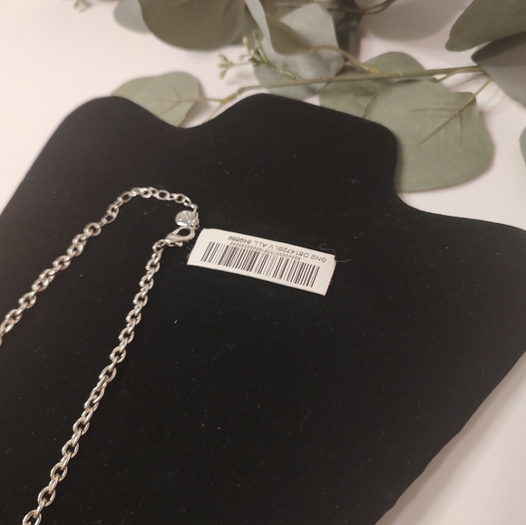 NWT Gypsy Jewels silver scroll plate bib necklace - Picture 4 of 5